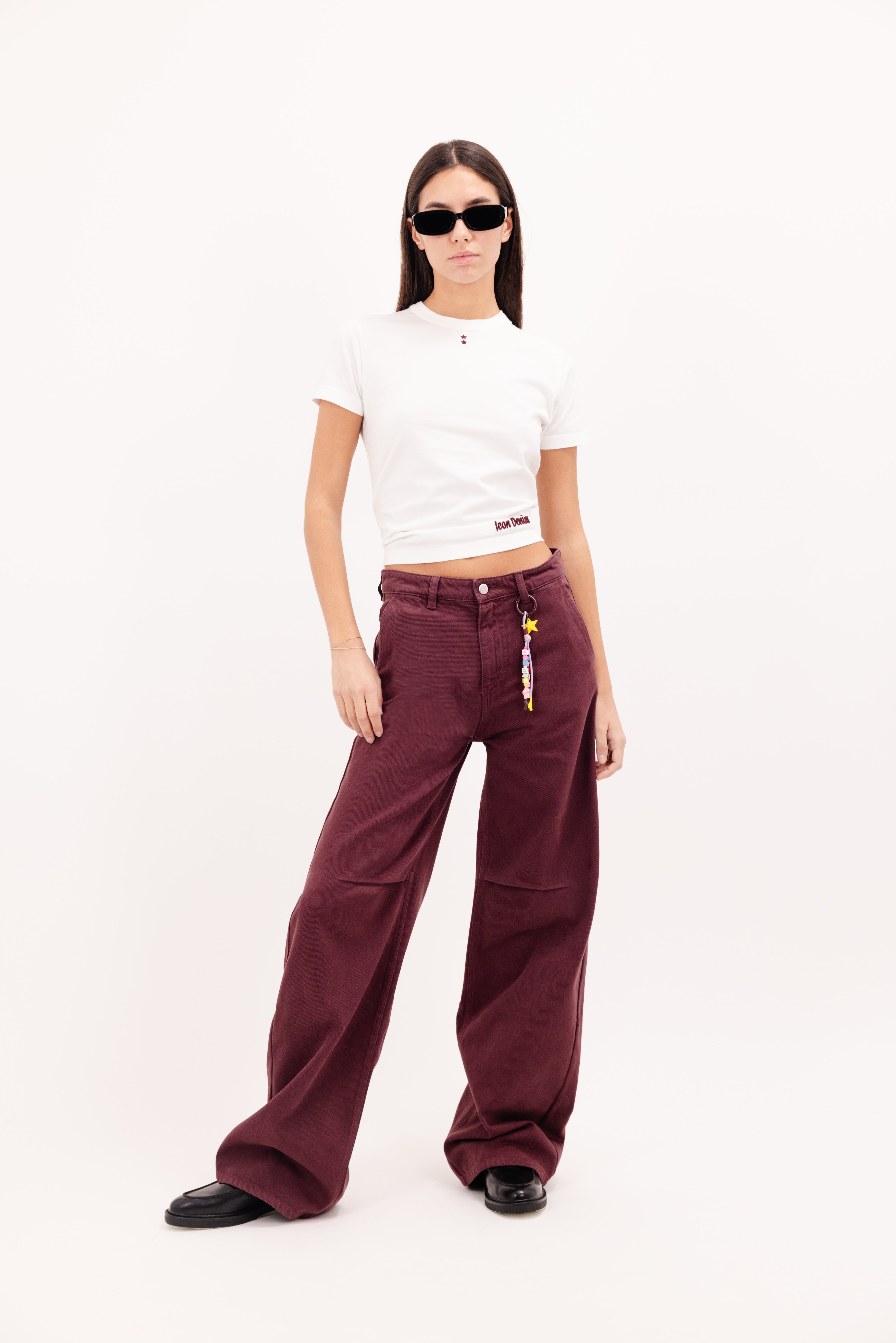 Ava women’s wide leg jeans in cherry wash, 100% rigid cotton denim, worn by a model with a white t-shirt.